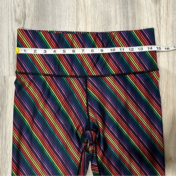 Terez Athletic Leggings Pants Activewear Rainbow Diagonal Stripe Size L - Picture 2 of 7